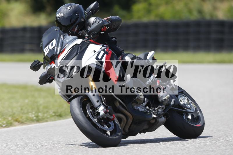 /27 12.06.2025 Ducati Schweiz Trackday Warmup  ADR/gruen-vert/20